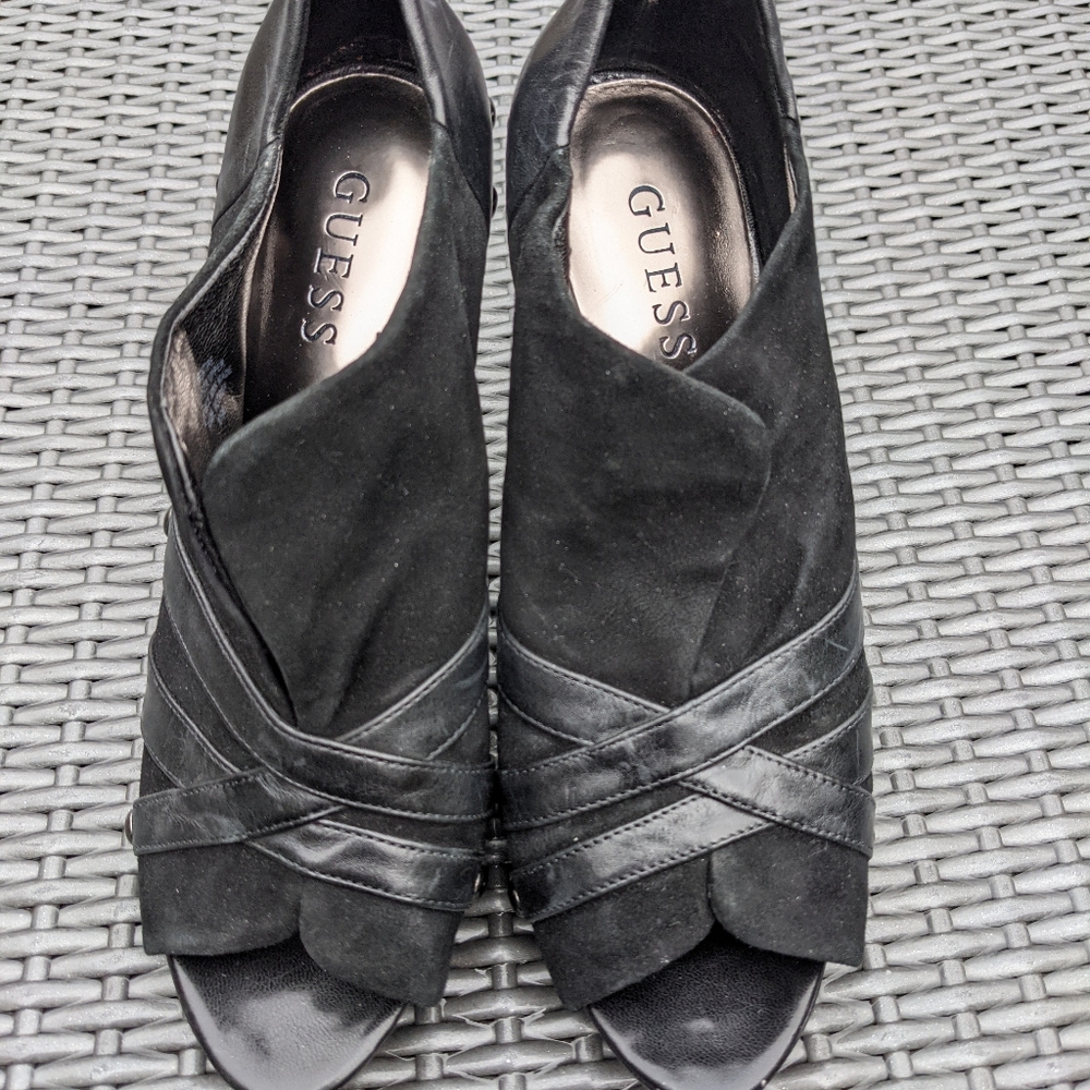 Guess Gwentire sandle